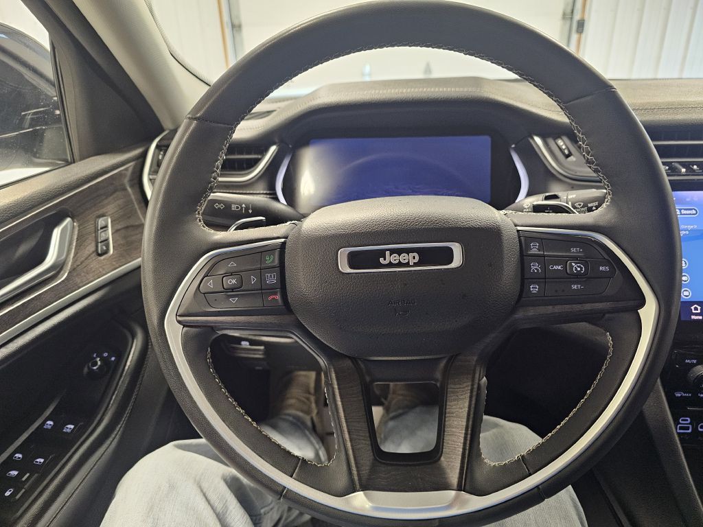 2023 Jeep Grand Cherokee Image 19