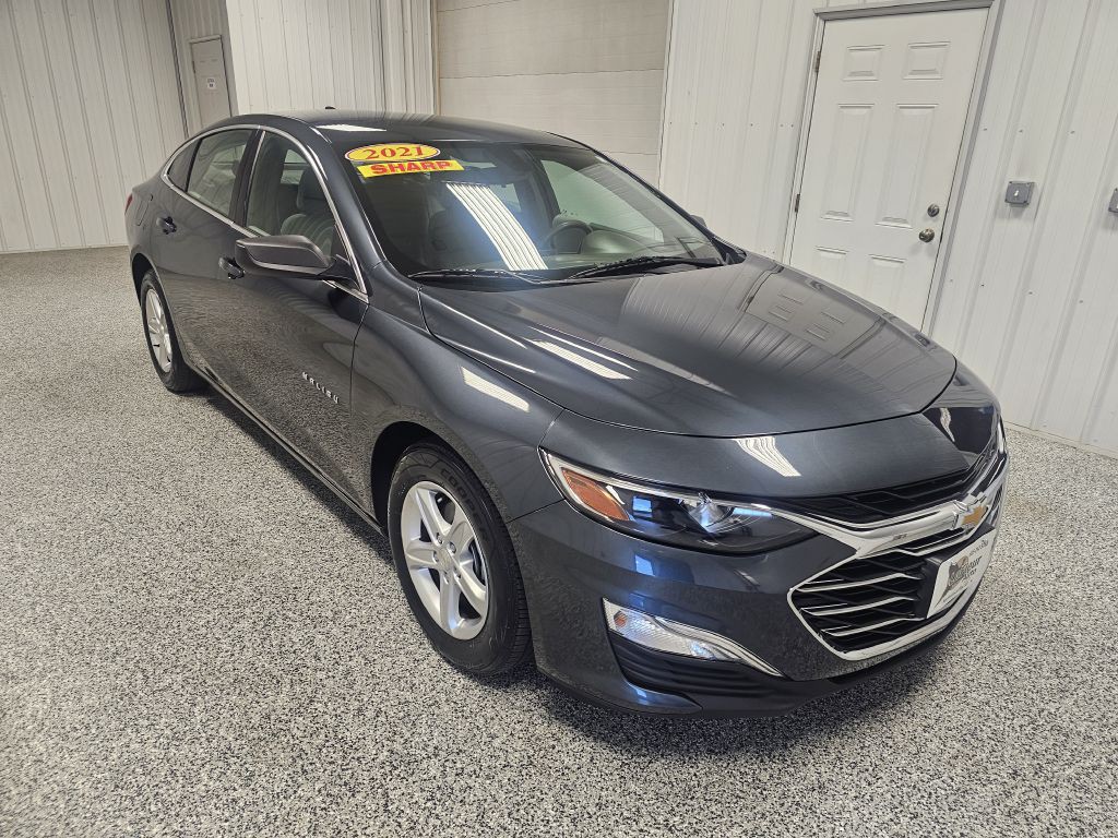 2021 Chevrolet Malibu Image 2