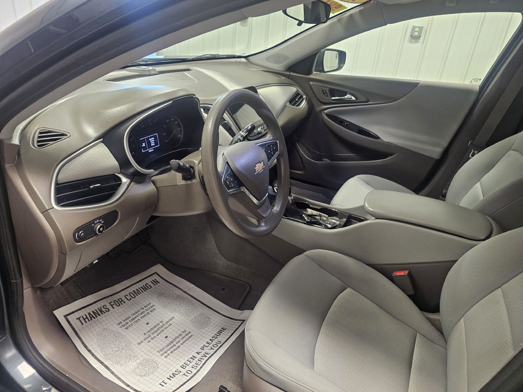 2021 Chevrolet Malibu Image 9
