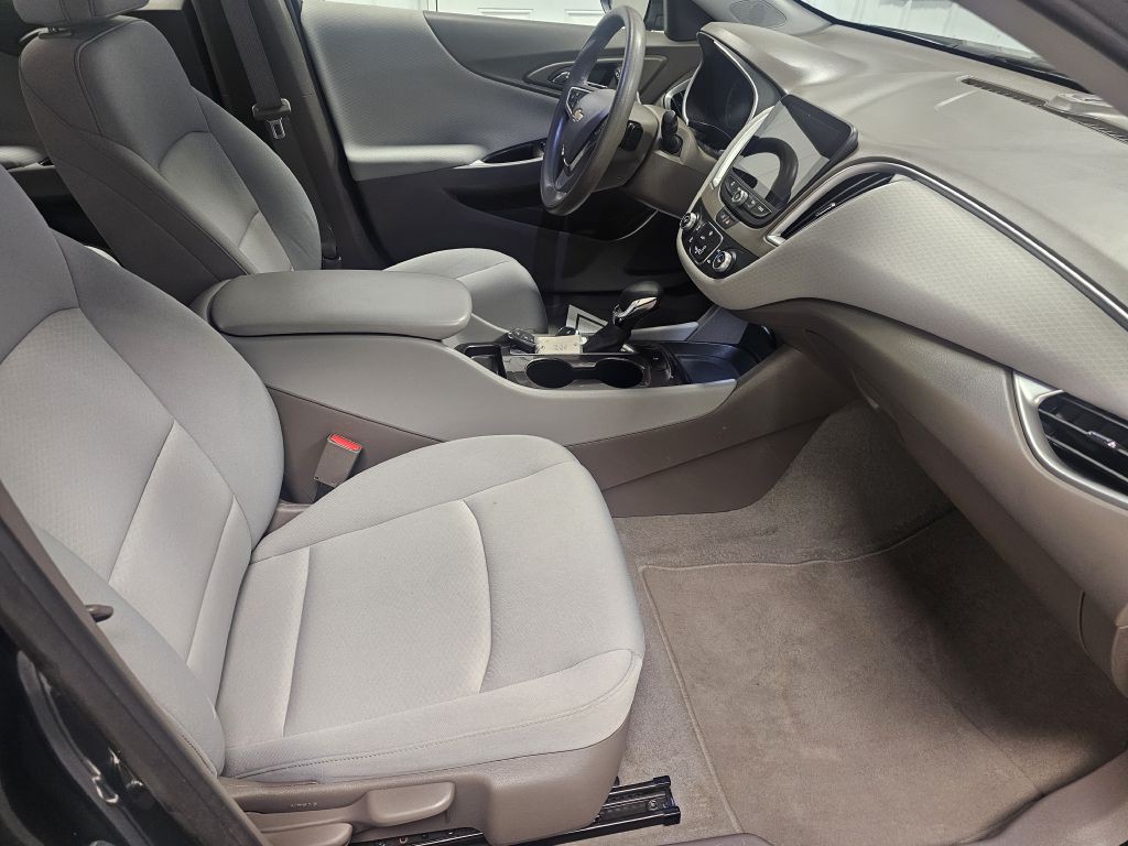 2021 Chevrolet Malibu Image 16