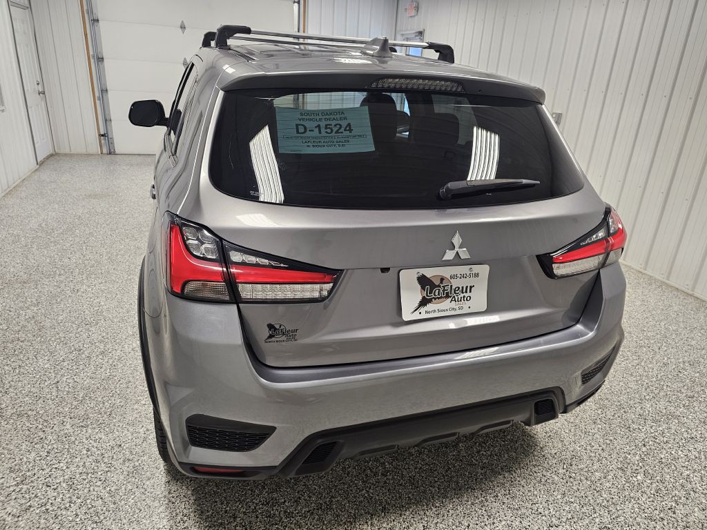 2021 Mitsubishi Outlander Image 5