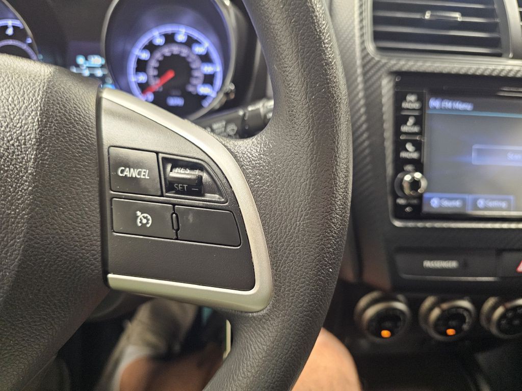 2021 Mitsubishi Outlander Image 19