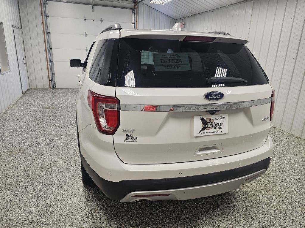 2016 Ford Explorer Image 5