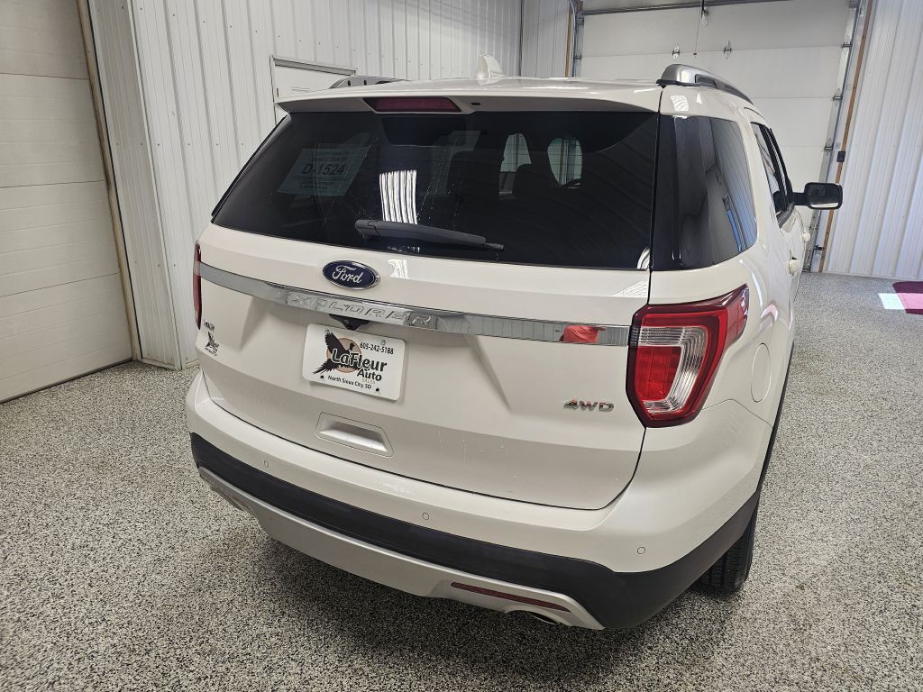 2016 Ford Explorer Image 6