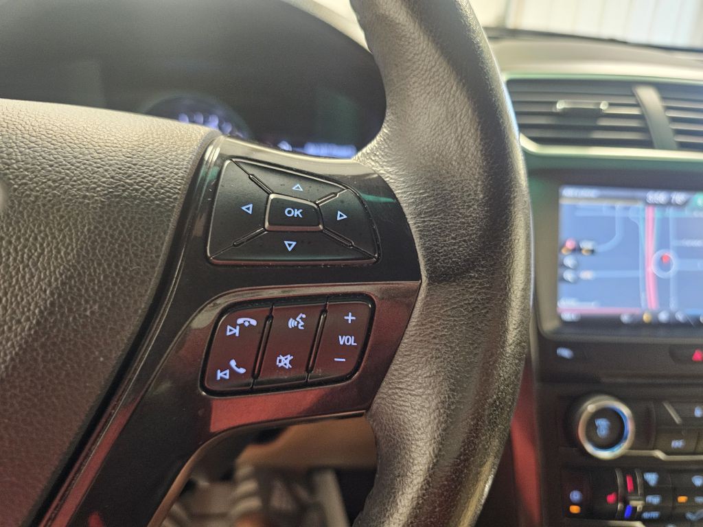 2016 Ford Explorer Image 21