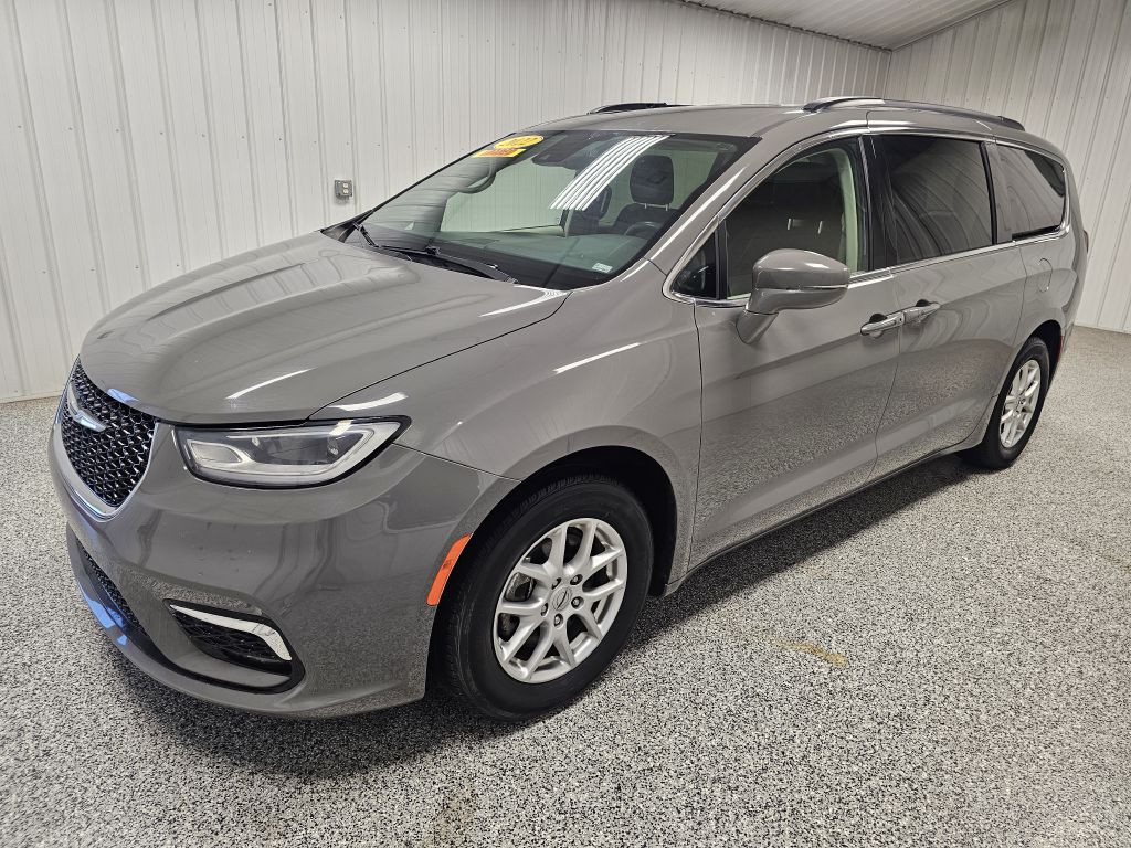 2022 Chrysler Pacifica Image 1