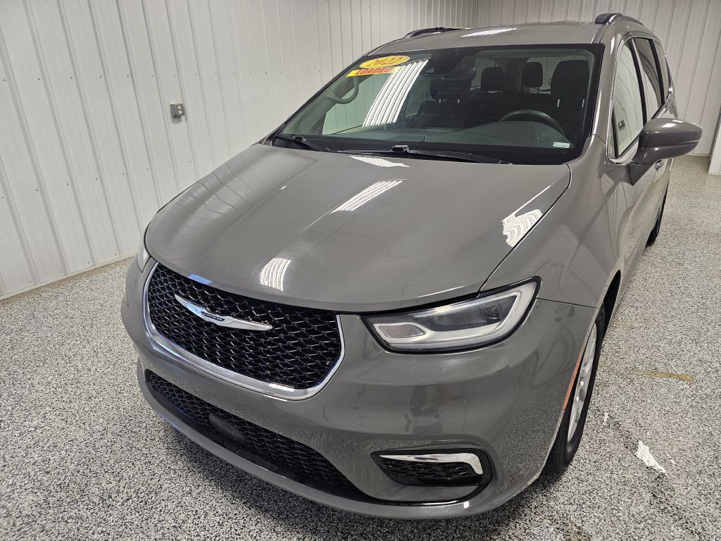 2022 Chrysler Pacifica Image 4
