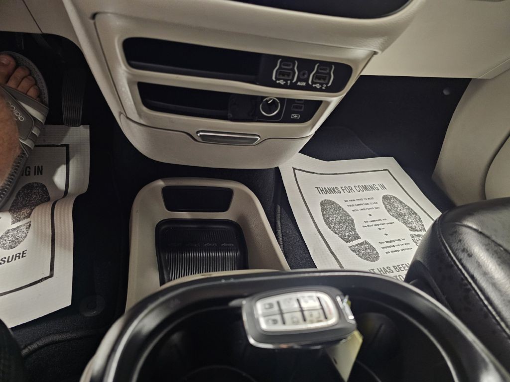 2022 Chrysler Pacifica Image 21