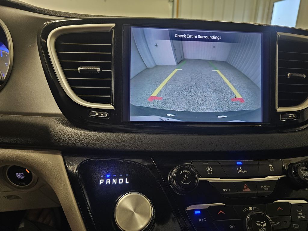 2022 Chrysler Pacifica Image 22