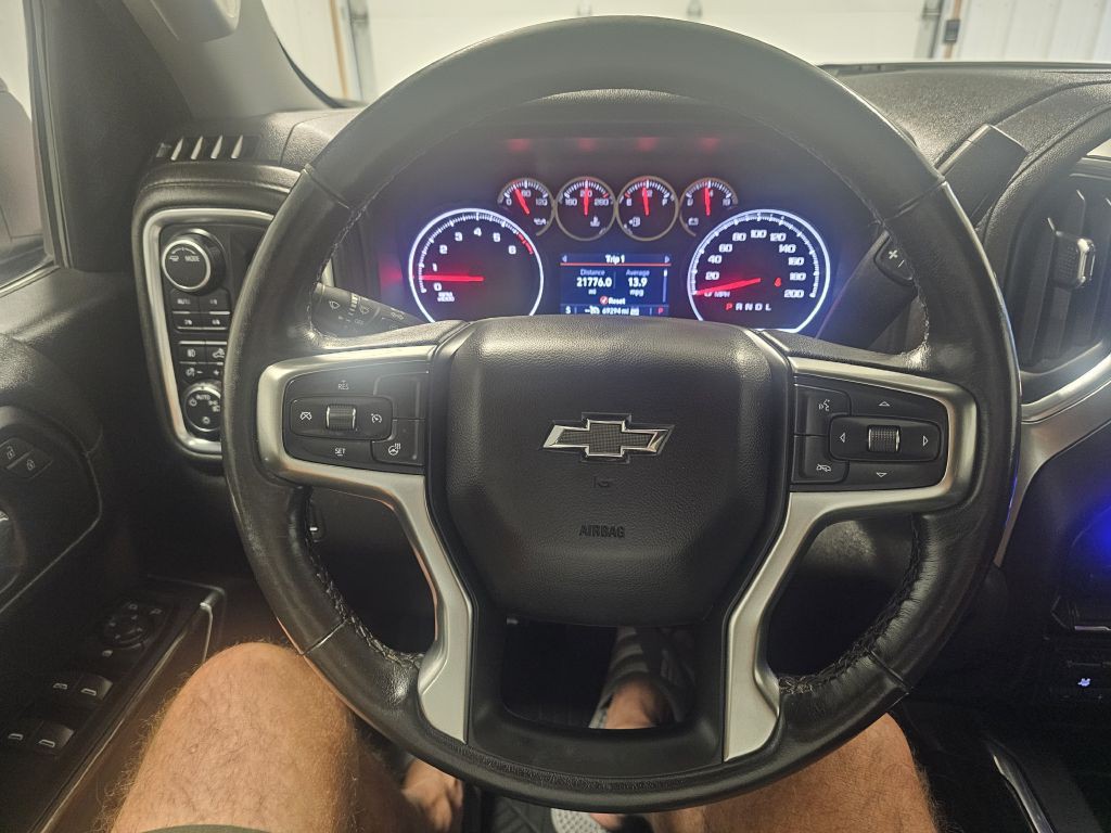 2022 Chevrolet Silverado 1500 Image 17