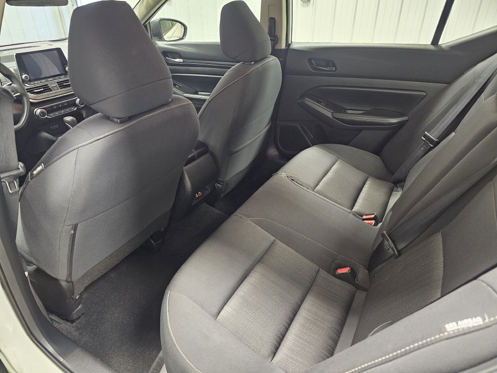 2025 Nissan Altima Image 11