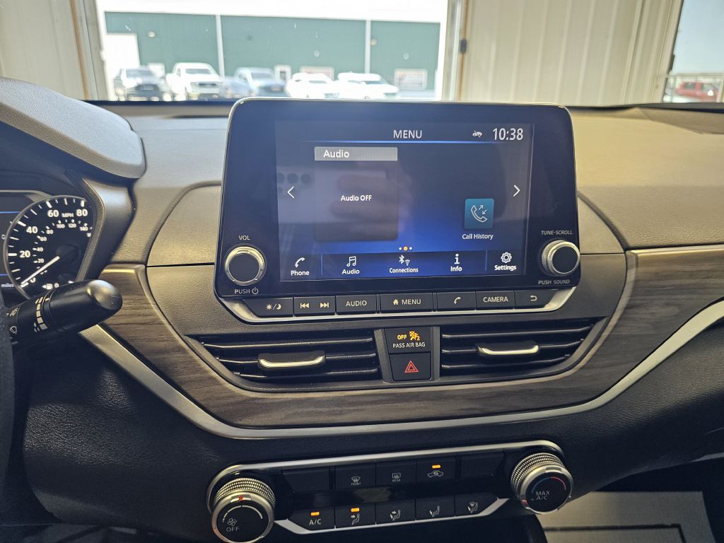 2025 Nissan Altima Image 22