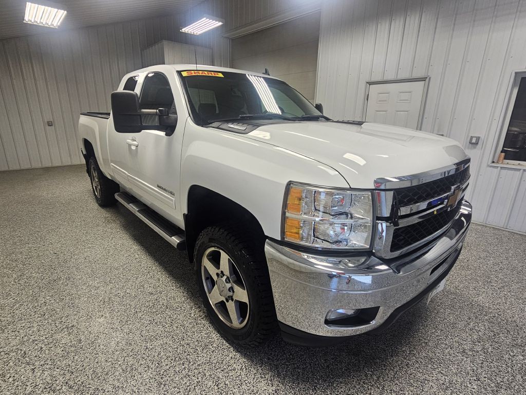 2011 Chevrolet Silverado 1500 Image 2
