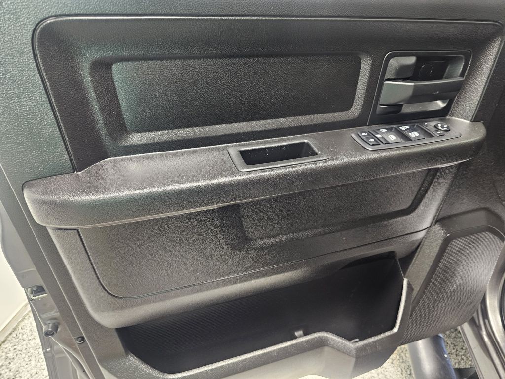 2019 RAM 1500 Image 8