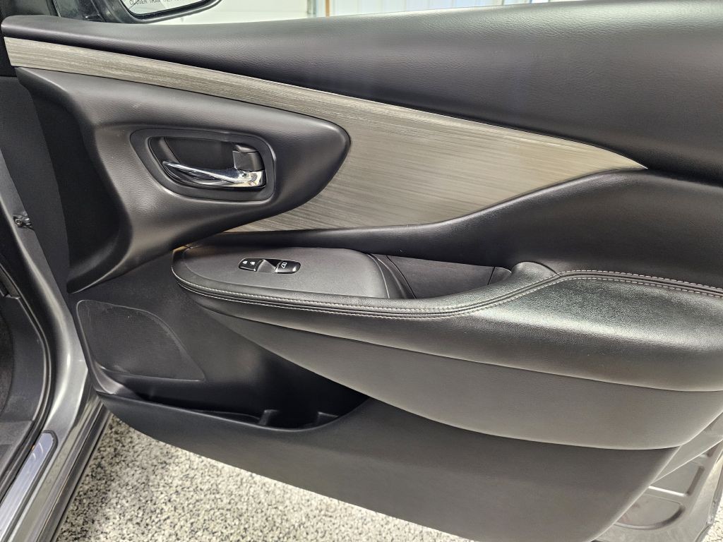 2018 Nissan Murano Image 17
