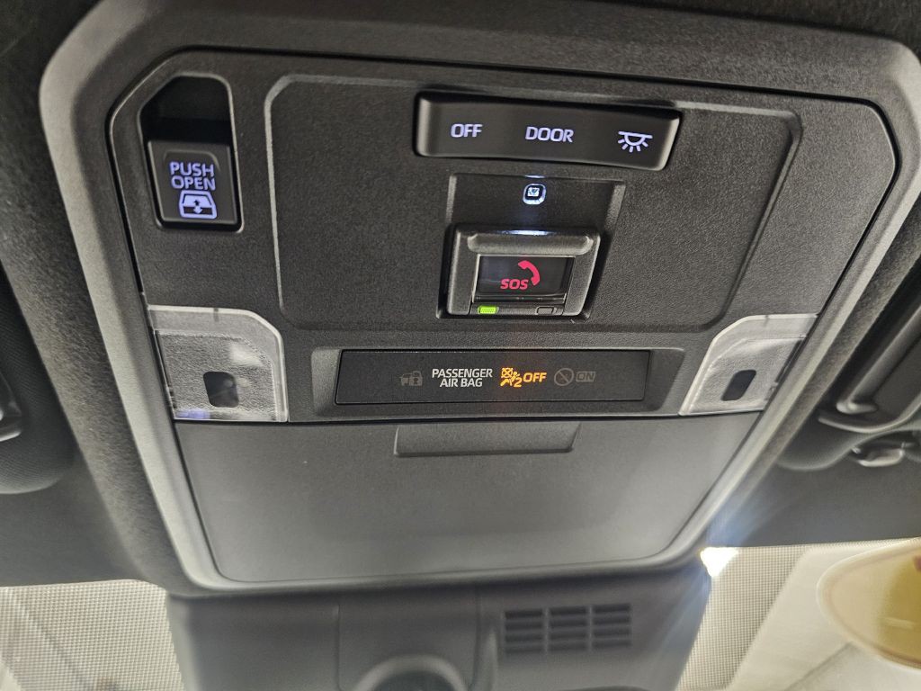 2025 Toyota 4Runner Image 21