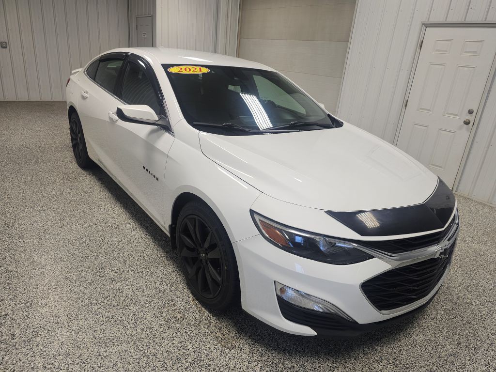 2021 Chevrolet Malibu Image 2