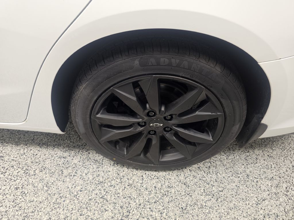 2021 Chevrolet Malibu Image 7
