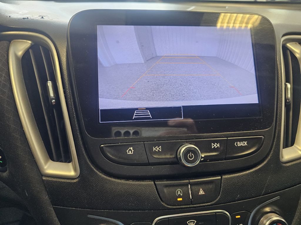 2021 Chevrolet Malibu Image 22