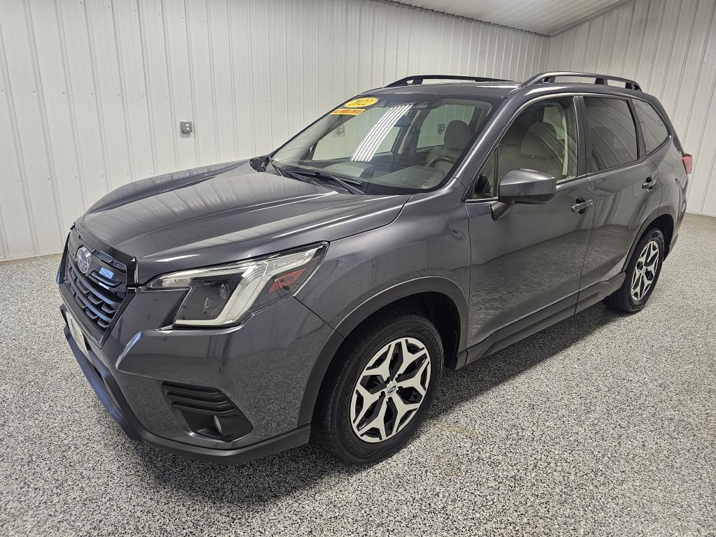 2022 Subaru Forester Image 1