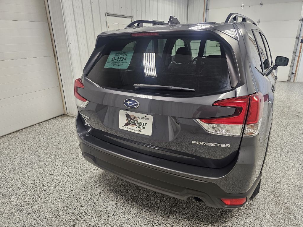 2022 Subaru Forester Image 6