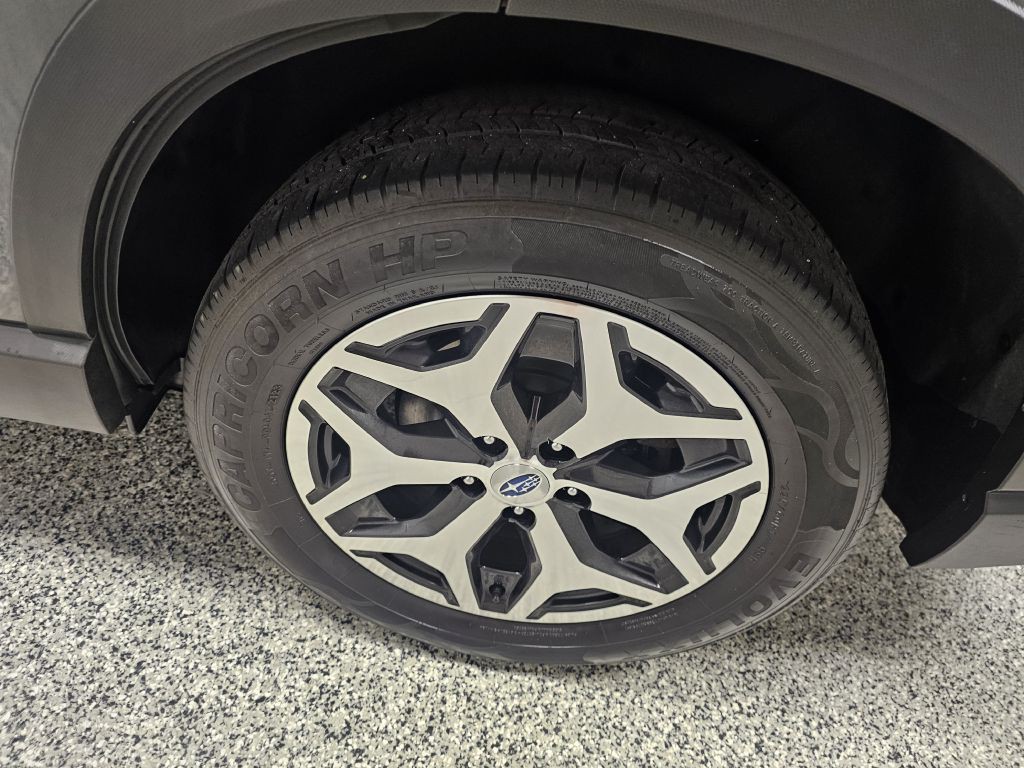 2022 Subaru Forester Image 8