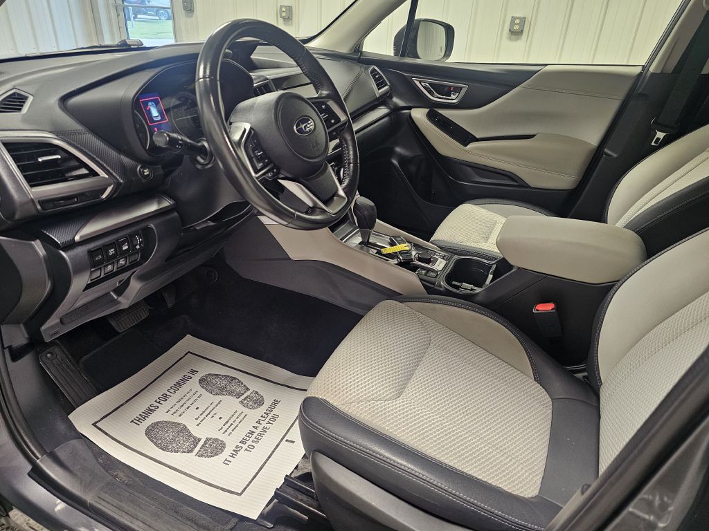 2022 Subaru Forester Image 10
