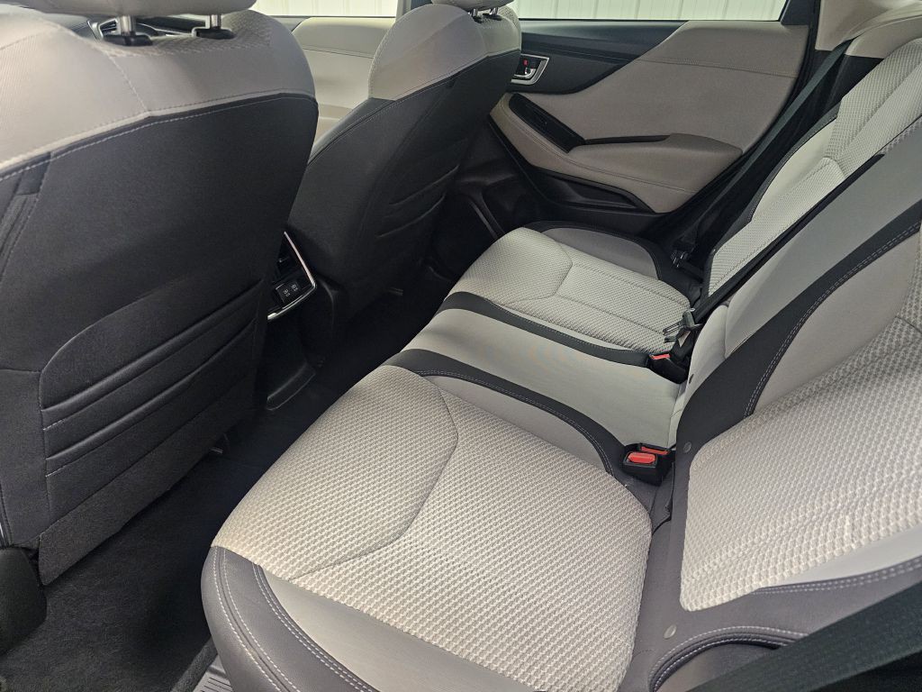 2022 Subaru Forester Image 12