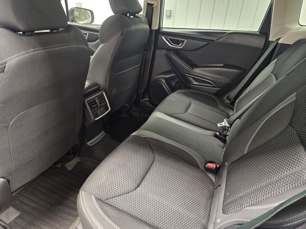2021 Subaru Forester Image 12