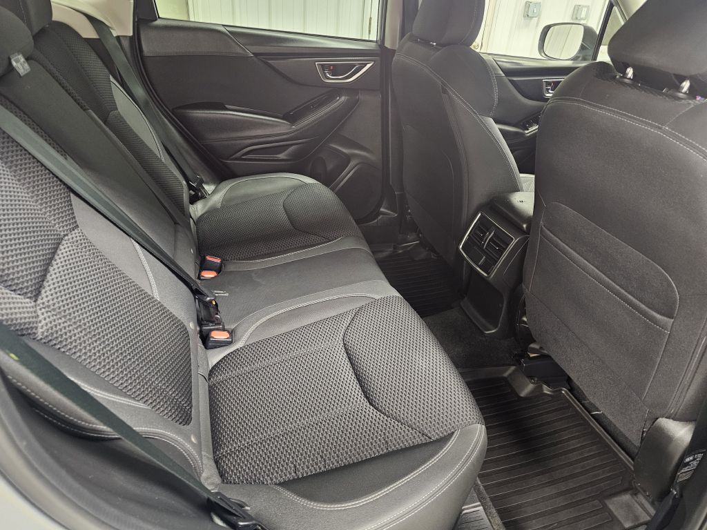 2021 Subaru Forester Image 15
