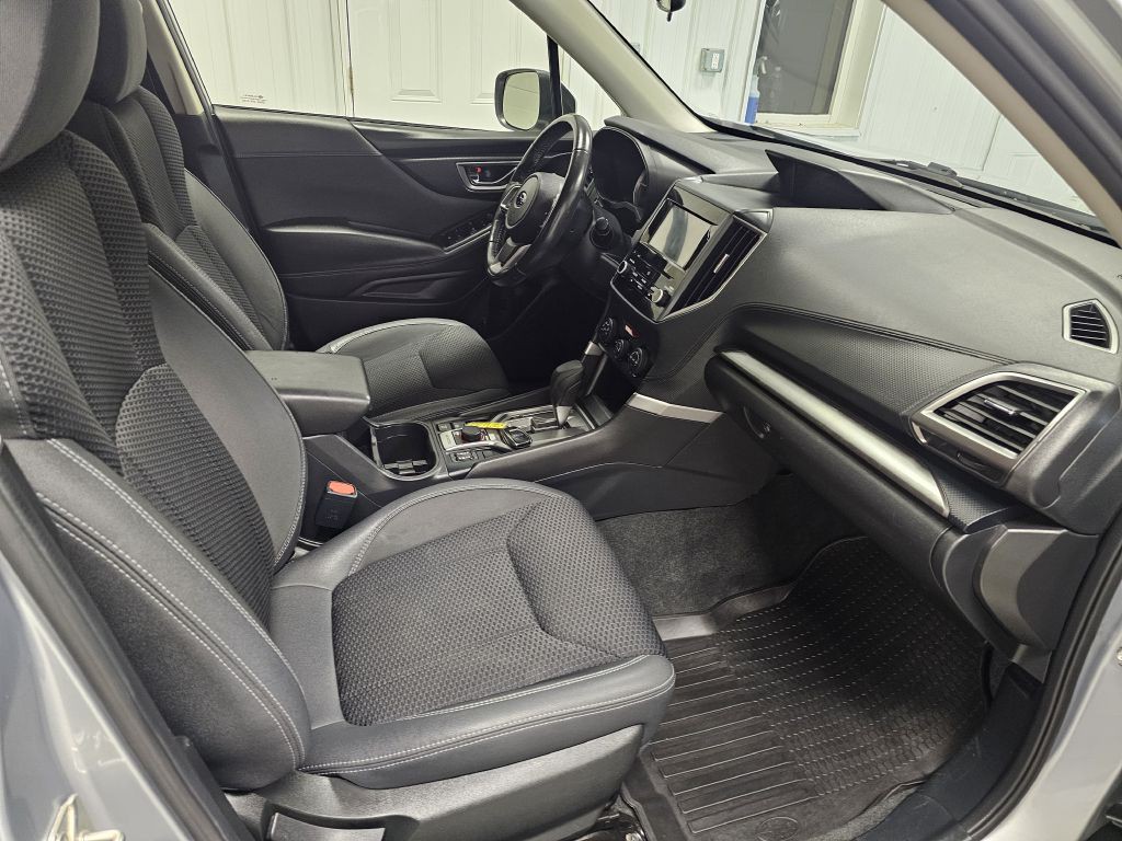 2021 Subaru Forester Image 17