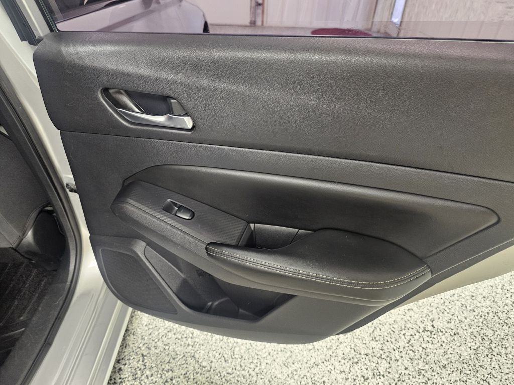 2019 Nissan Altima Image 14