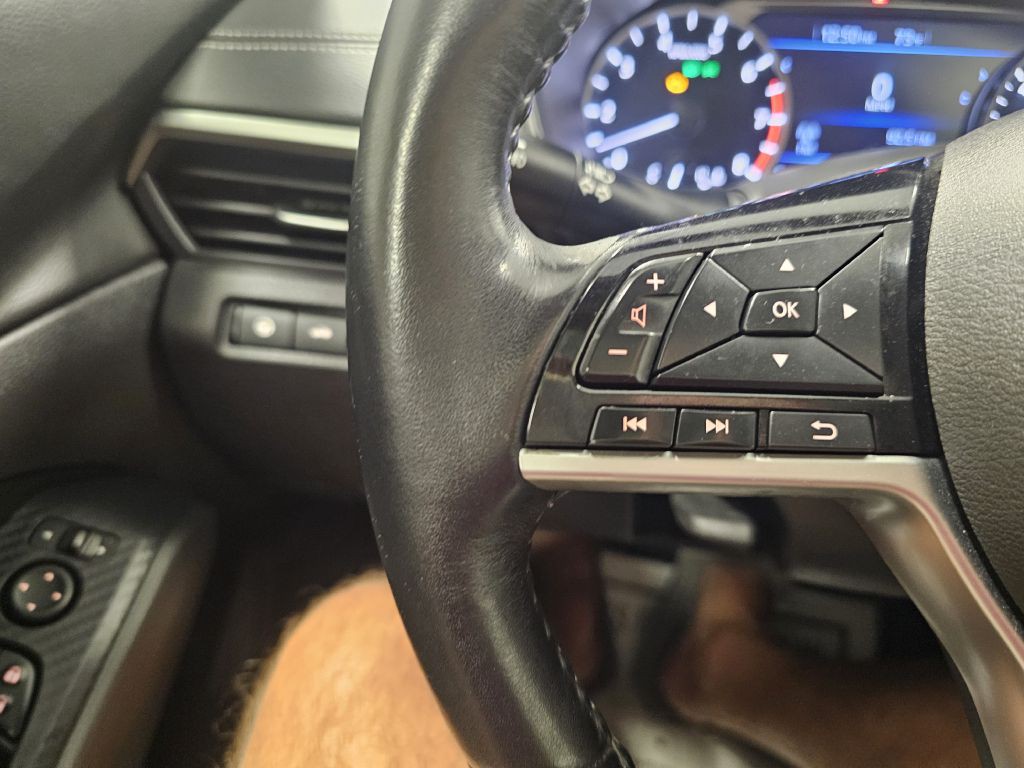 2019 Nissan Altima Image 19