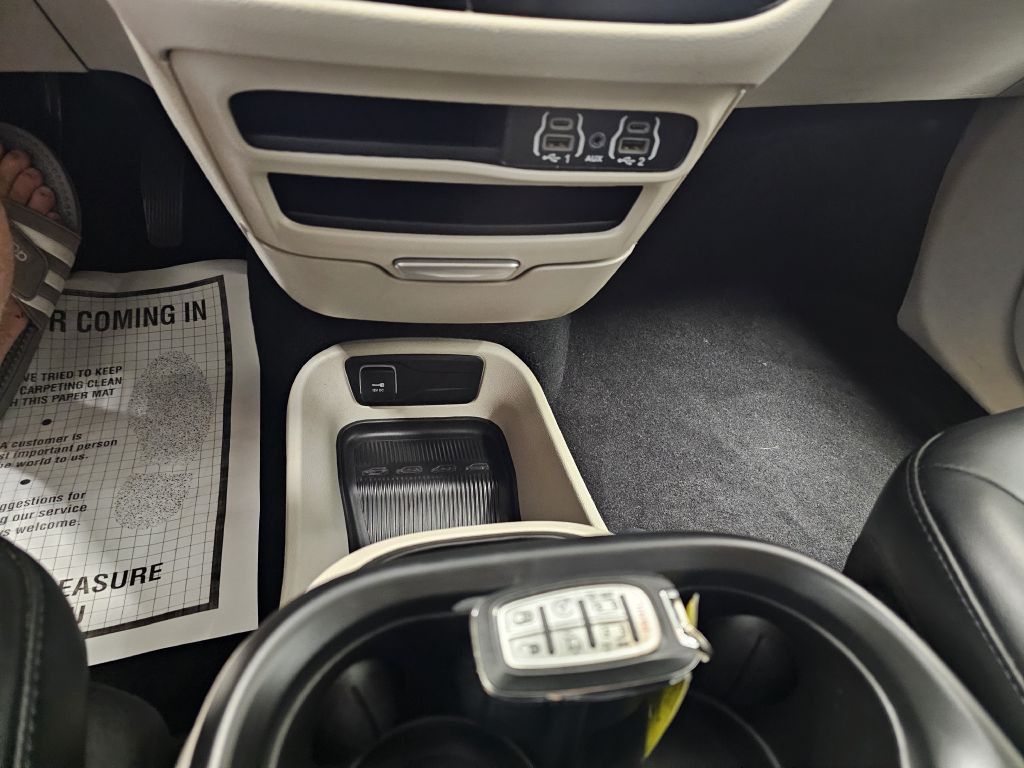 2023 Chrysler Pacifica Image 20