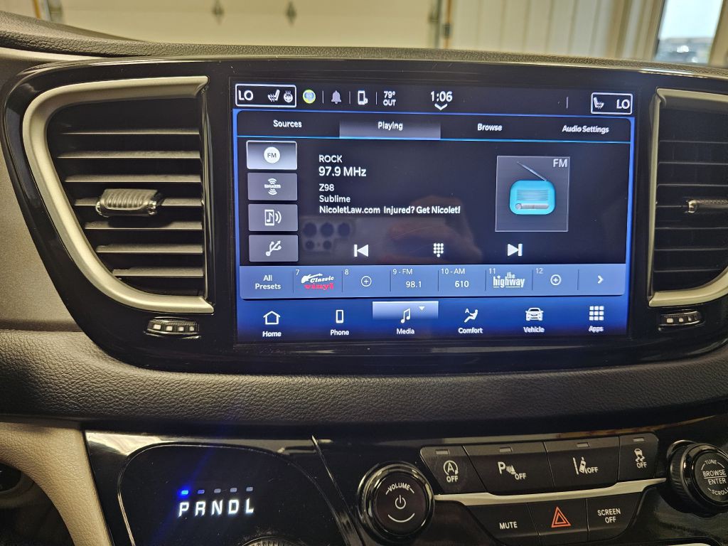 2023 Chrysler Pacifica Image 23