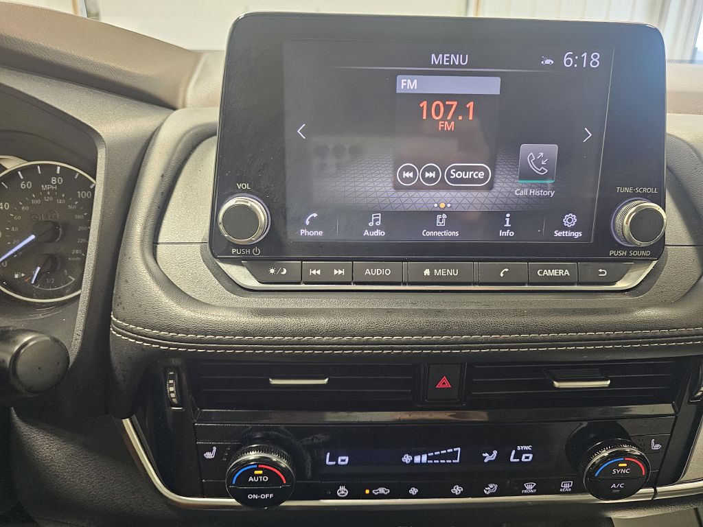2021 Nissan Rogue Image 24