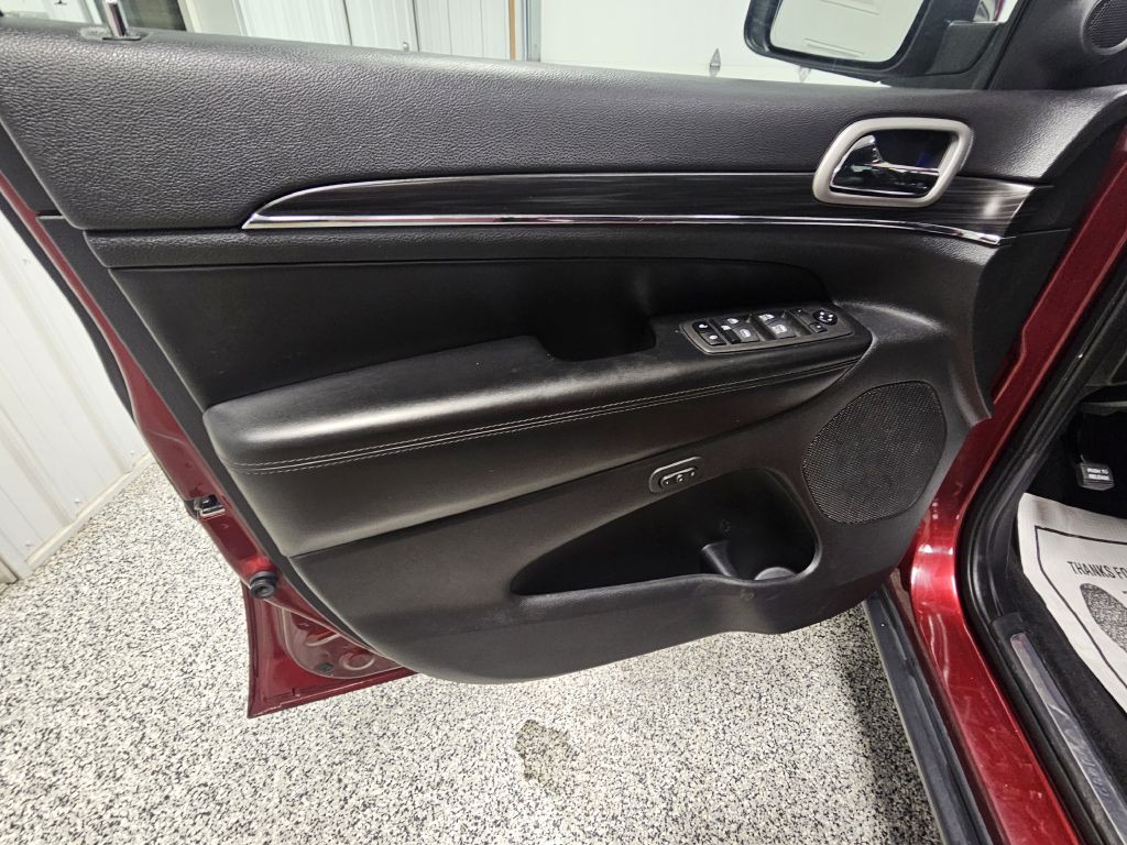 2022 Jeep Grand Cherokee Image 9