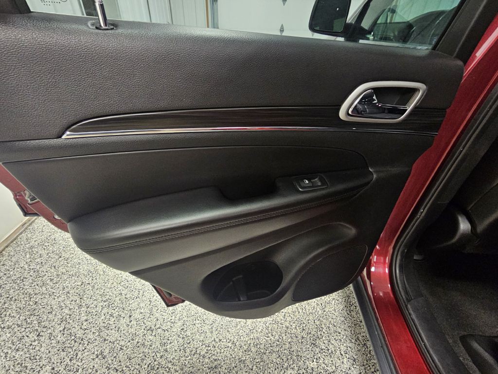2022 Jeep Grand Cherokee Image 11