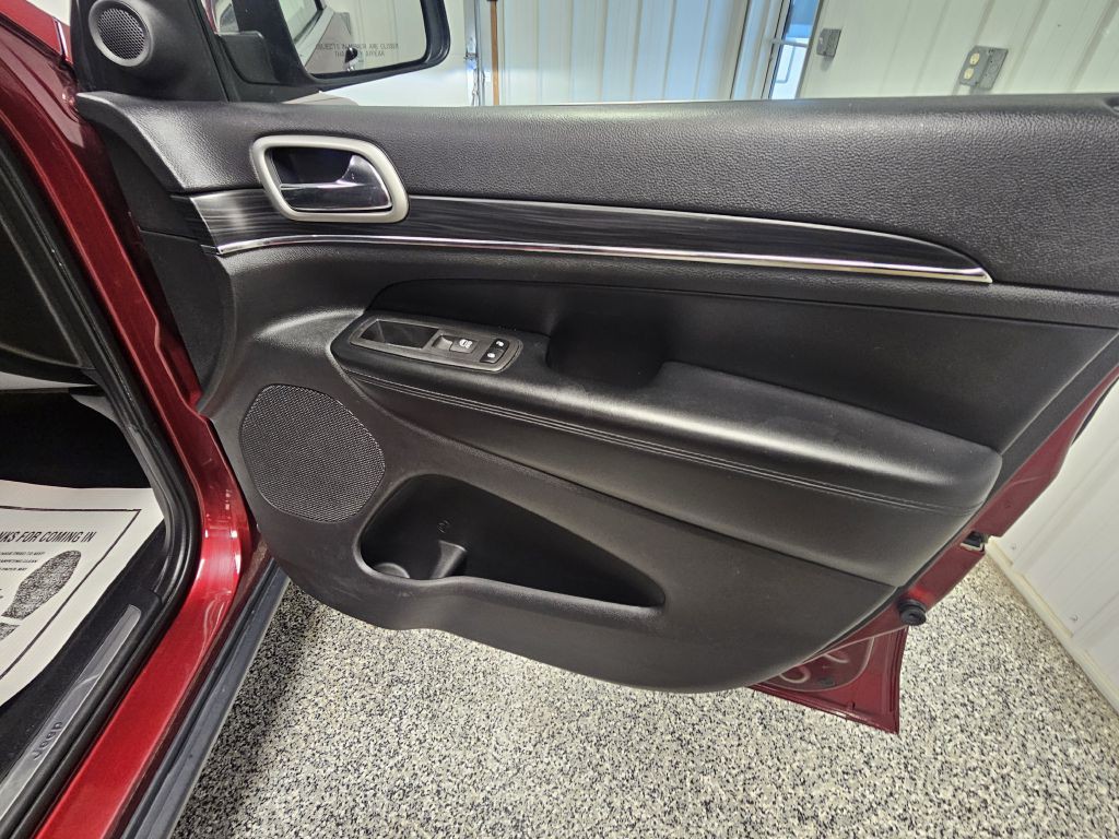 2022 Jeep Grand Cherokee Image 16