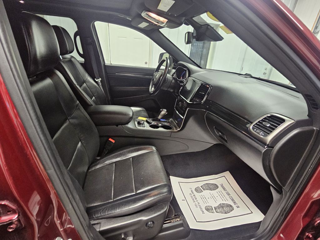 2022 Jeep Grand Cherokee Image 17