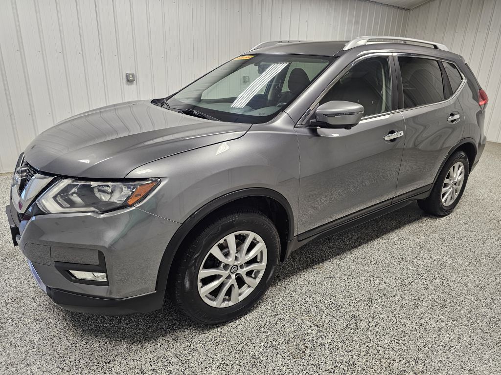 2017 Nissan Rogue Image 1
