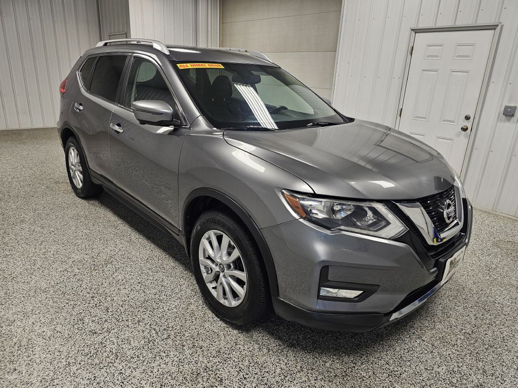 2017 Nissan Rogue Image 2