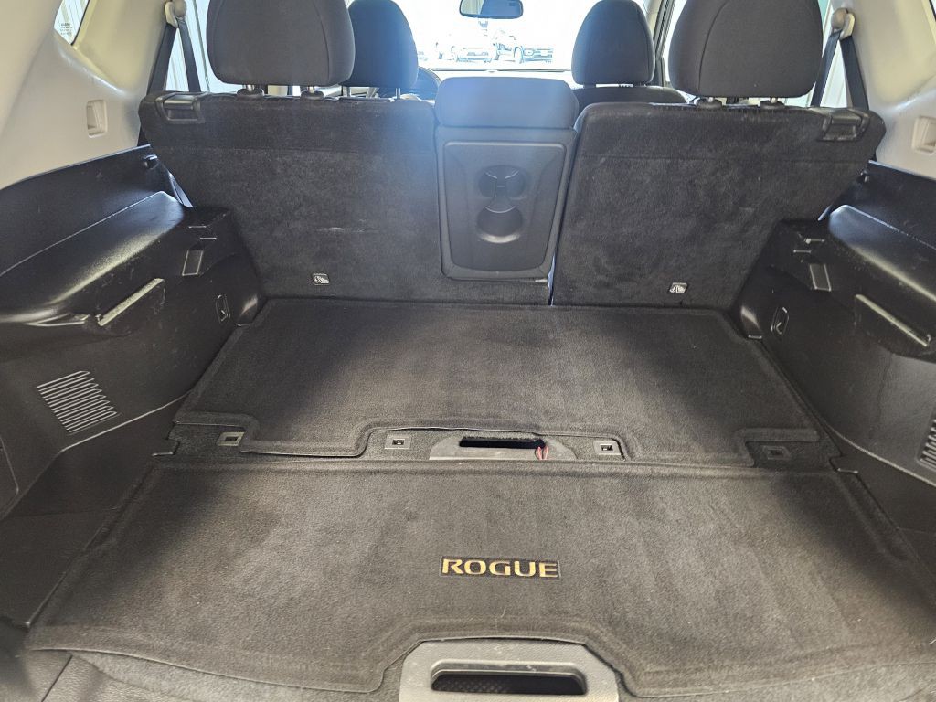2017 Nissan Rogue Image 12