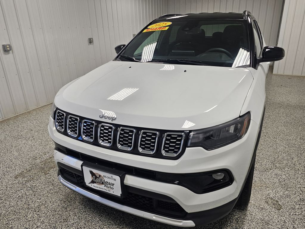 2025 Jeep Compass Image 4