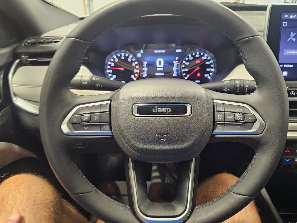 2025 Jeep Compass Image 17