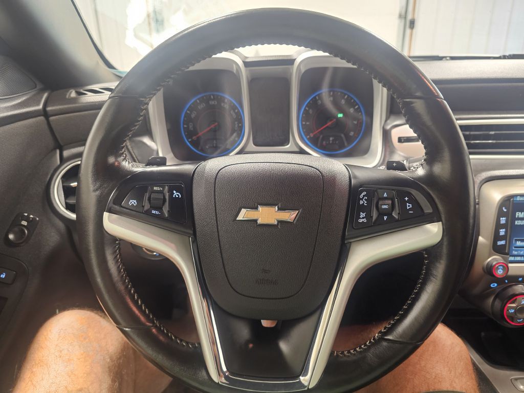 2015 Chevrolet Camaro Image 16