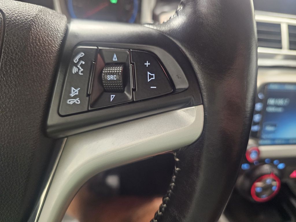 2015 Chevrolet Camaro Image 18
