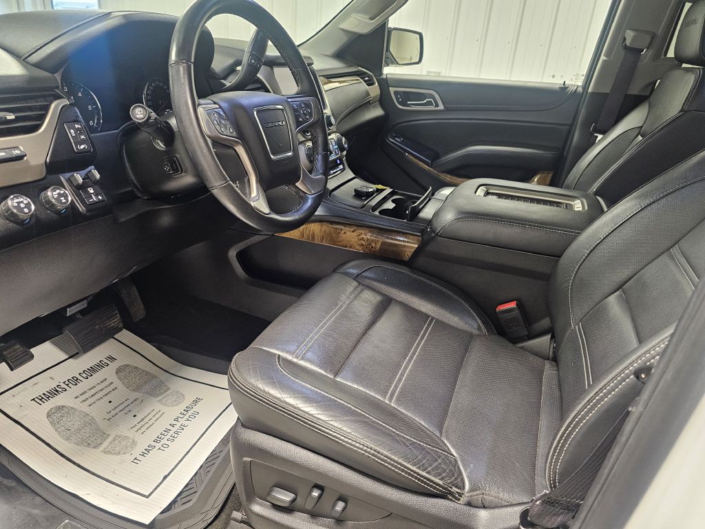 2017 GMC Yukon Image 10
