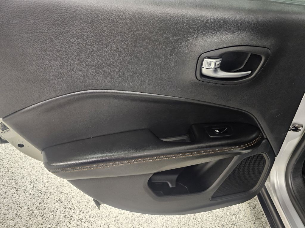 2019 Jeep Compass Image 10