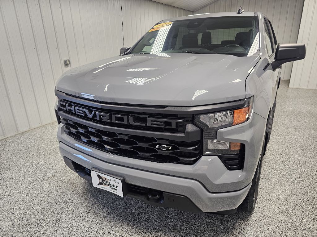 2024 Chevrolet Silverado 1500 Image 4